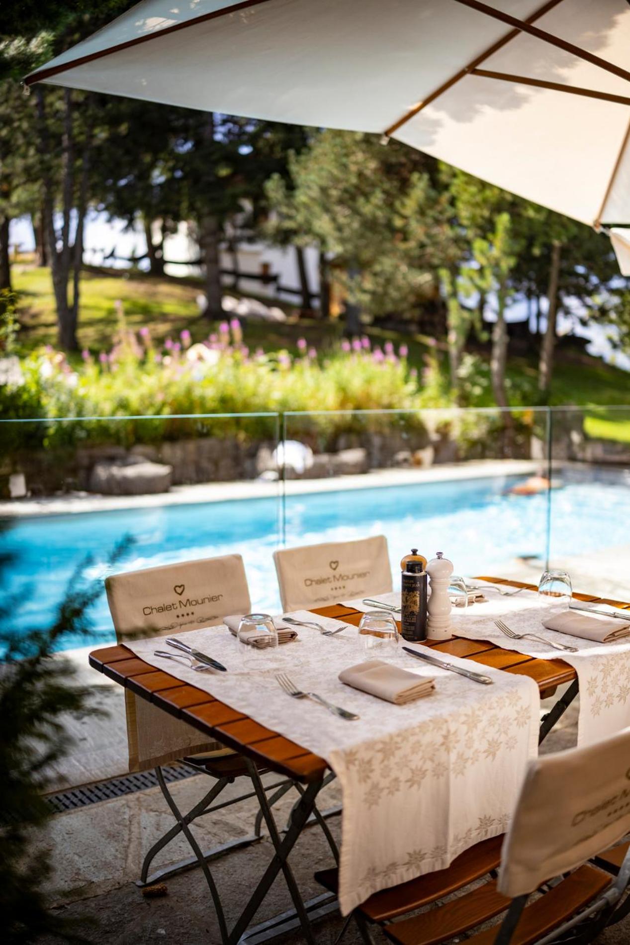 לס דה-אלפס Hotel Chalet Mounier מראה חיצוני תמונה